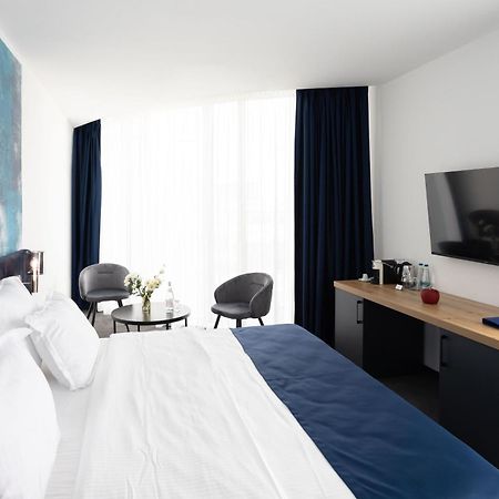 Blue Star Luxury Hotel Sofia Esterno foto