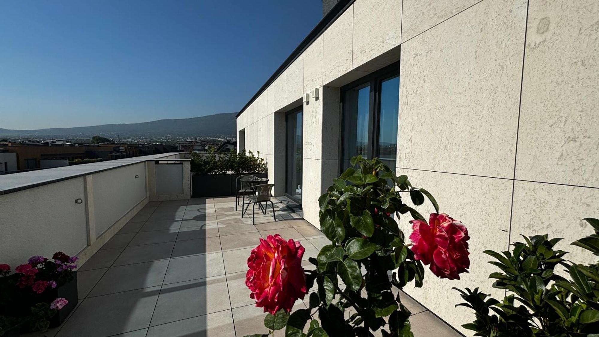 Blue Star Luxury Hotel Sofia Esterno foto