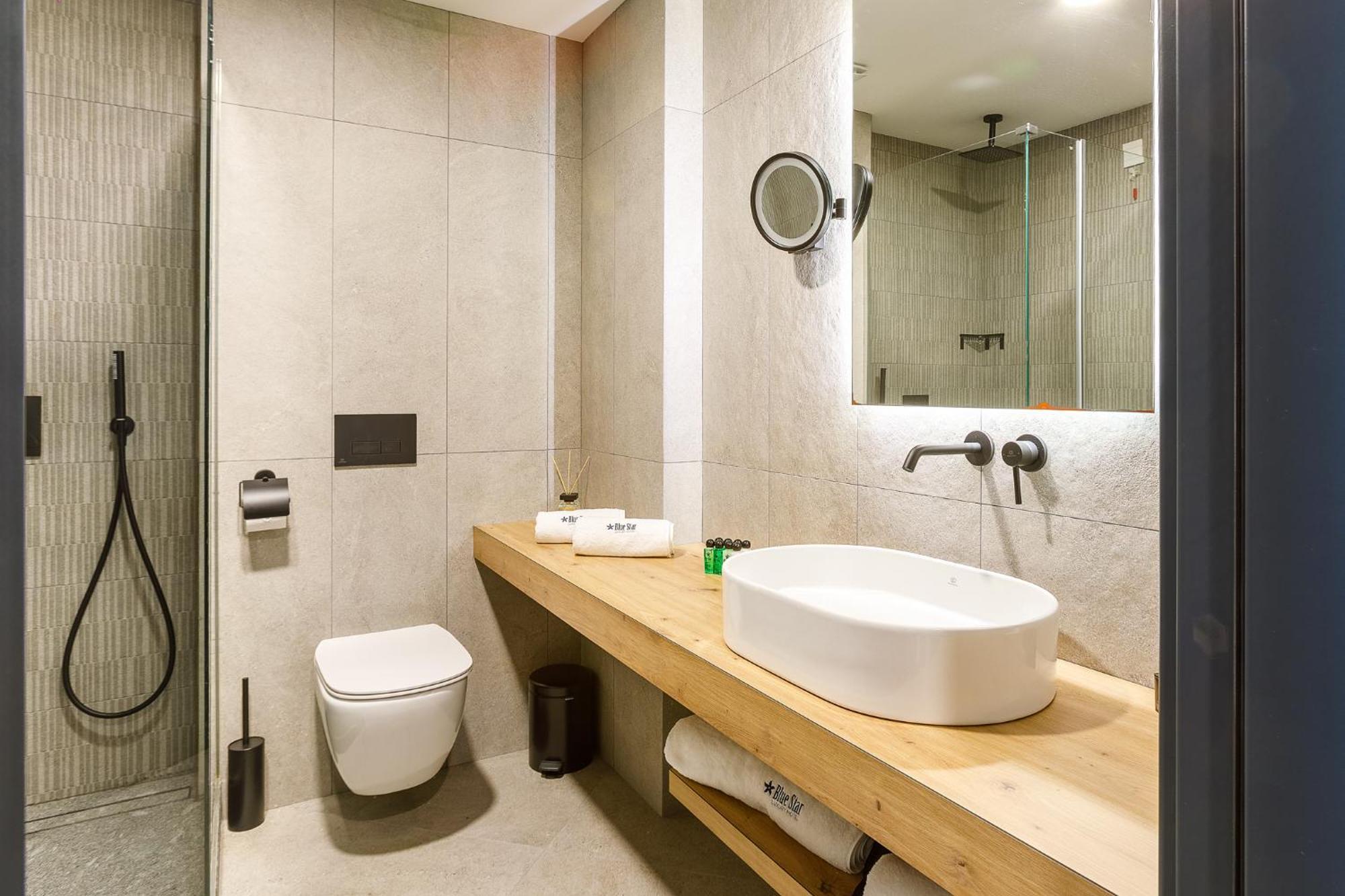 Blue Star Luxury Hotel Sofia Esterno foto