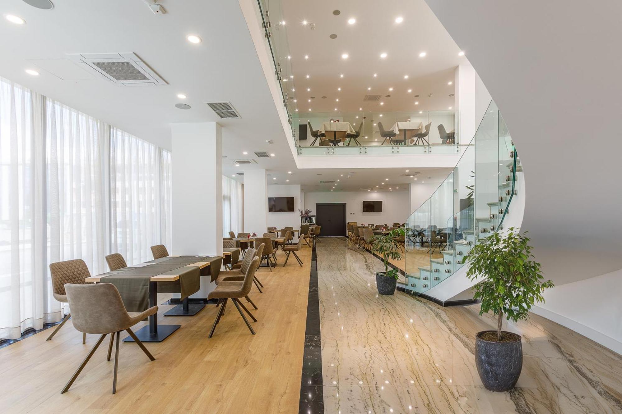 Blue Star Luxury Hotel Sofia Esterno foto