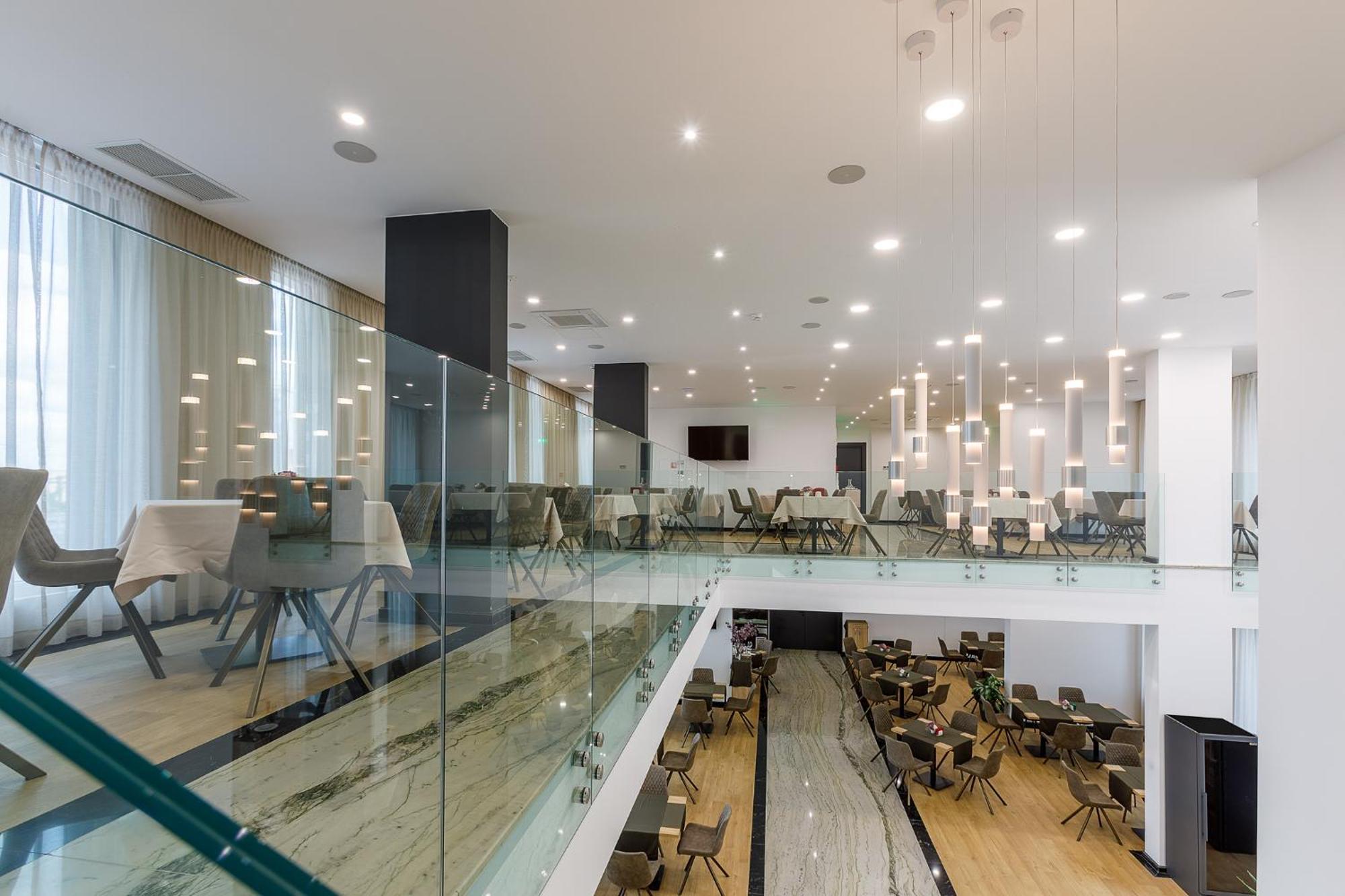 Blue Star Luxury Hotel Sofia Esterno foto
