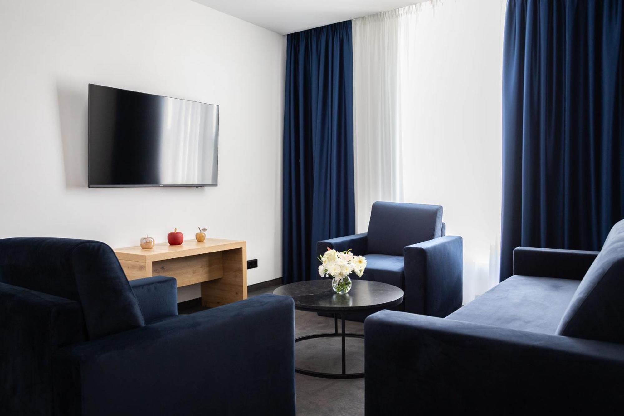 Blue Star Luxury Hotel Sofia Esterno foto