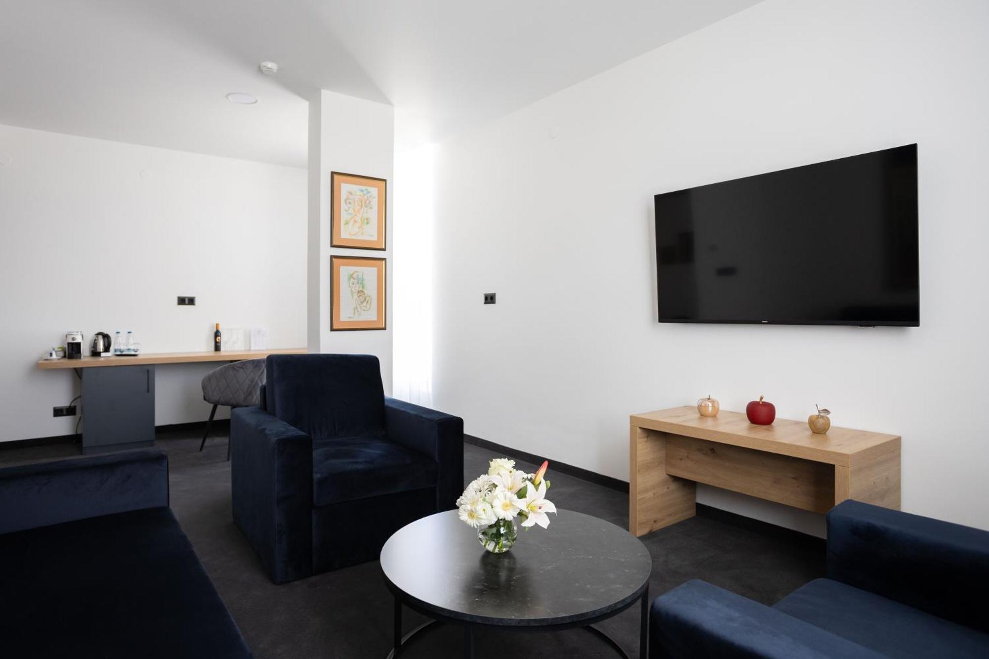 Blue Star Luxury Hotel Sofia Esterno foto