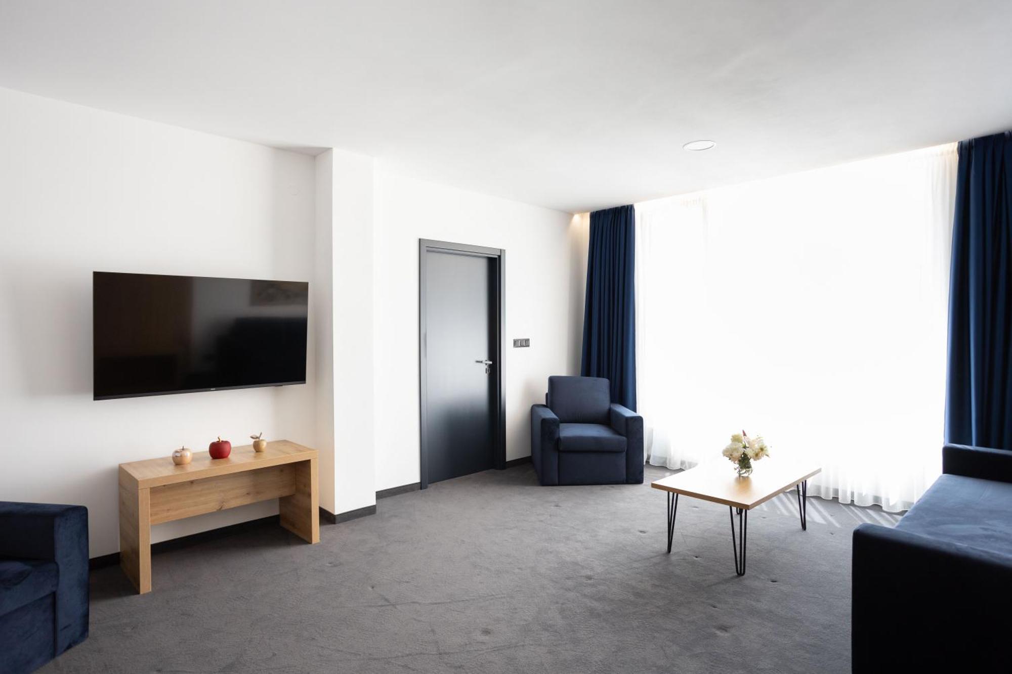 Blue Star Luxury Hotel Sofia Esterno foto